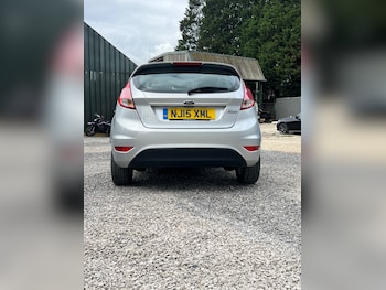 Used Ford Fiesta 2015 for sale - 75439527: Photo 2