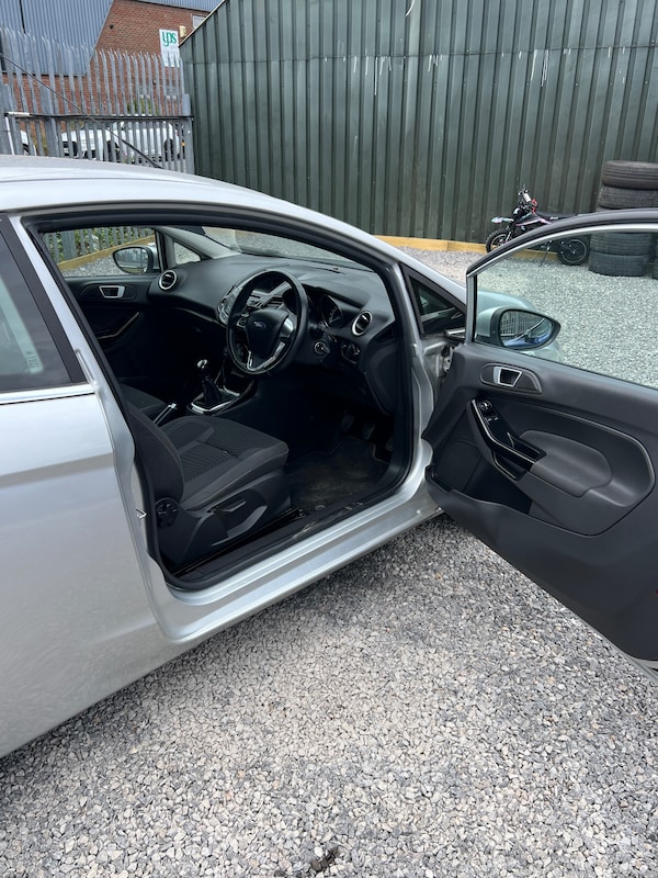 Used Ford Fiesta 2015 for sale - 75439527: Photo 4