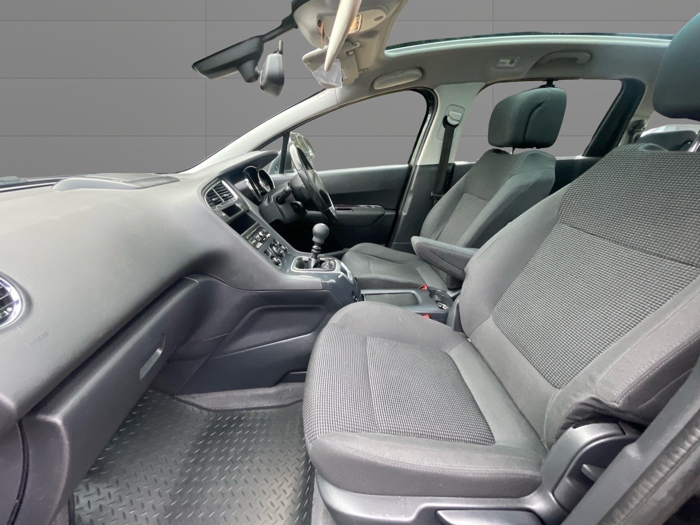 Used Peugeot 5008 2016 for sale - 76471243: Photo 14