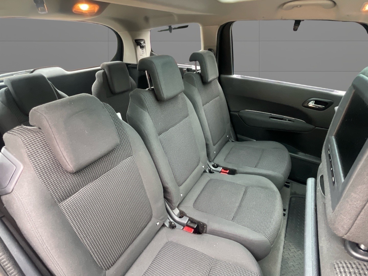 Used Peugeot 5008 2016 for sale - 76471243: Photo 16