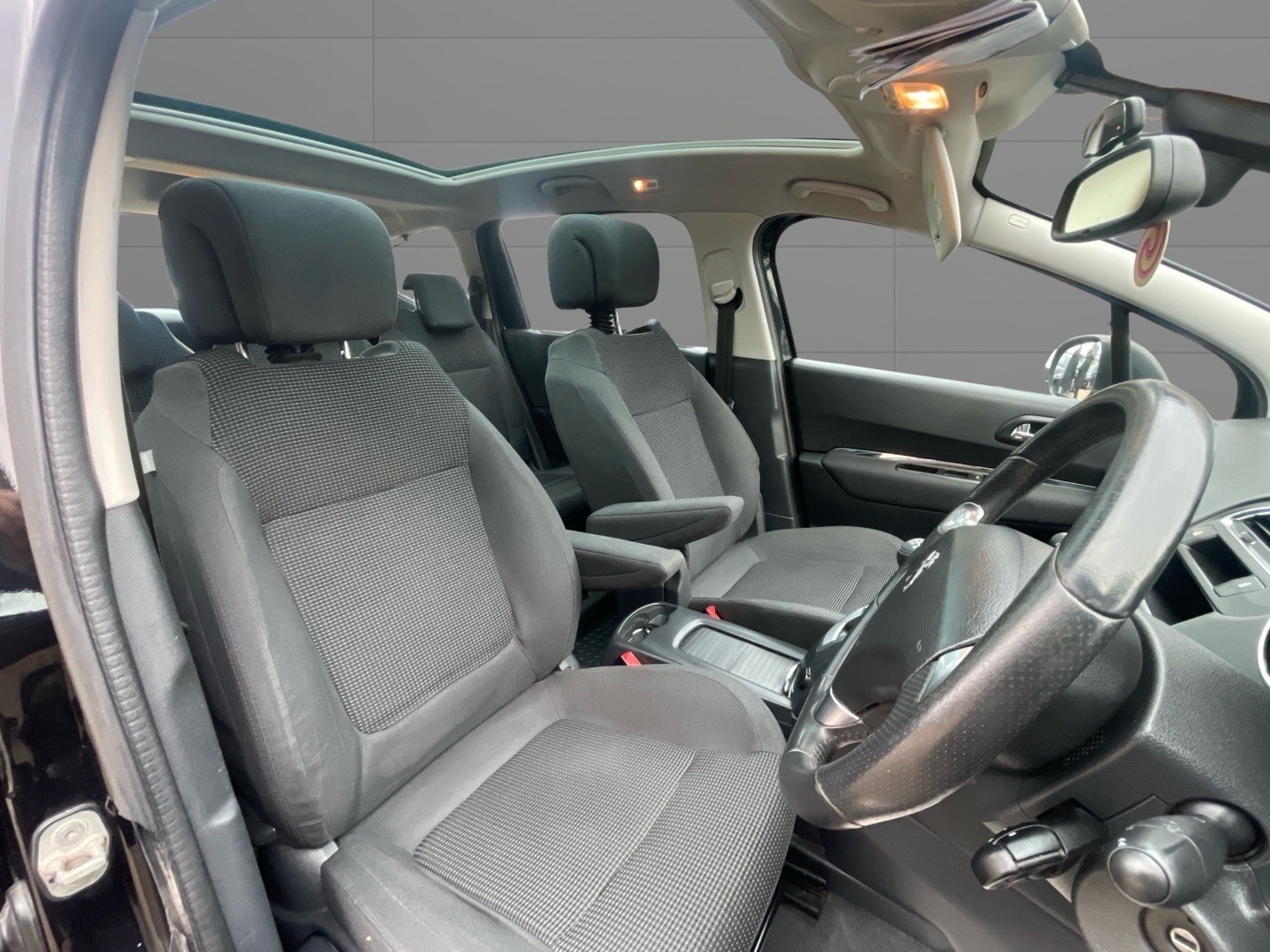 Used Peugeot 5008 2016 for sale - 76471243: Photo 9