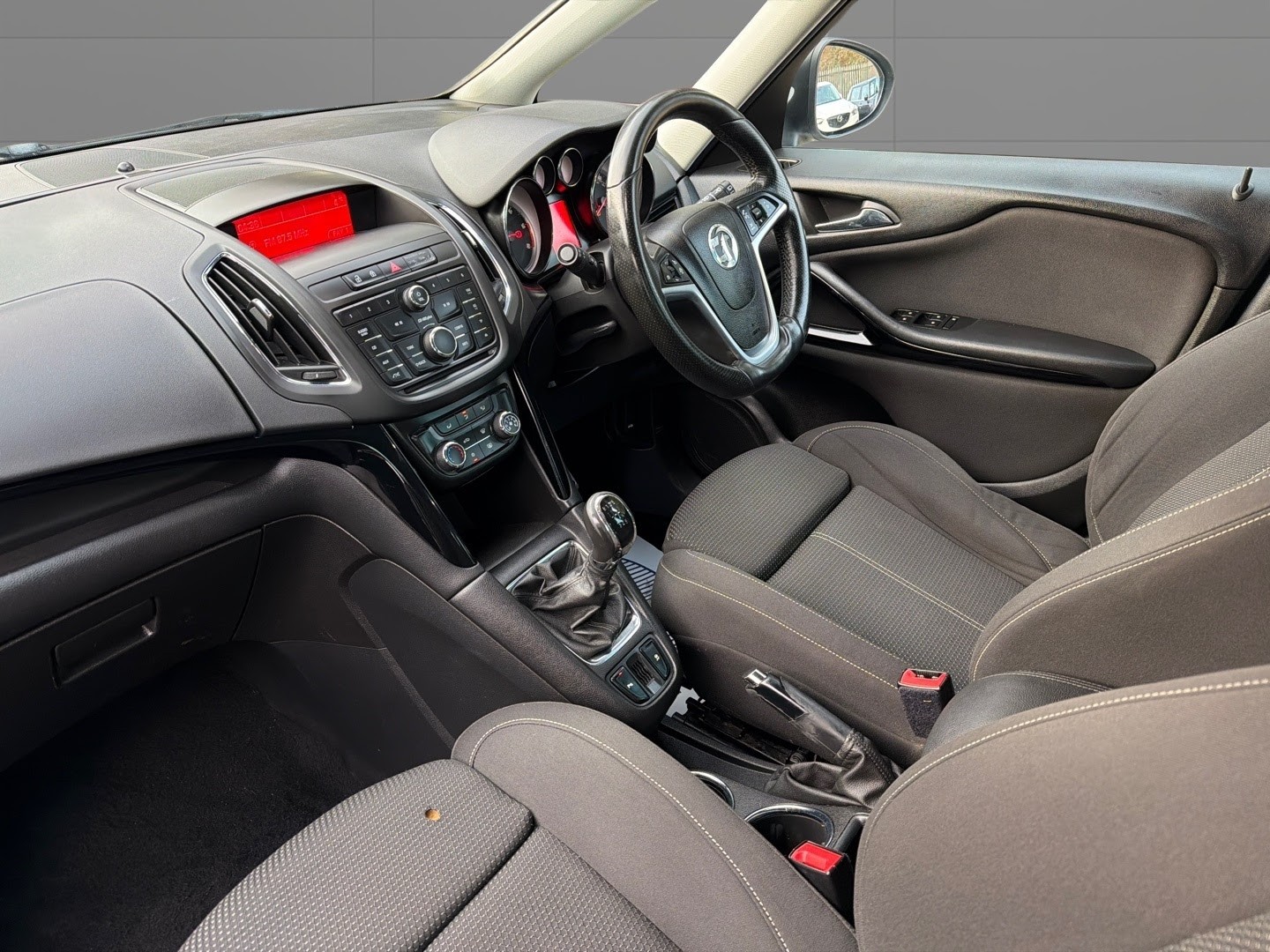 Used Vauxhall Zafira 2014 for sale - 77207530: Photo 14