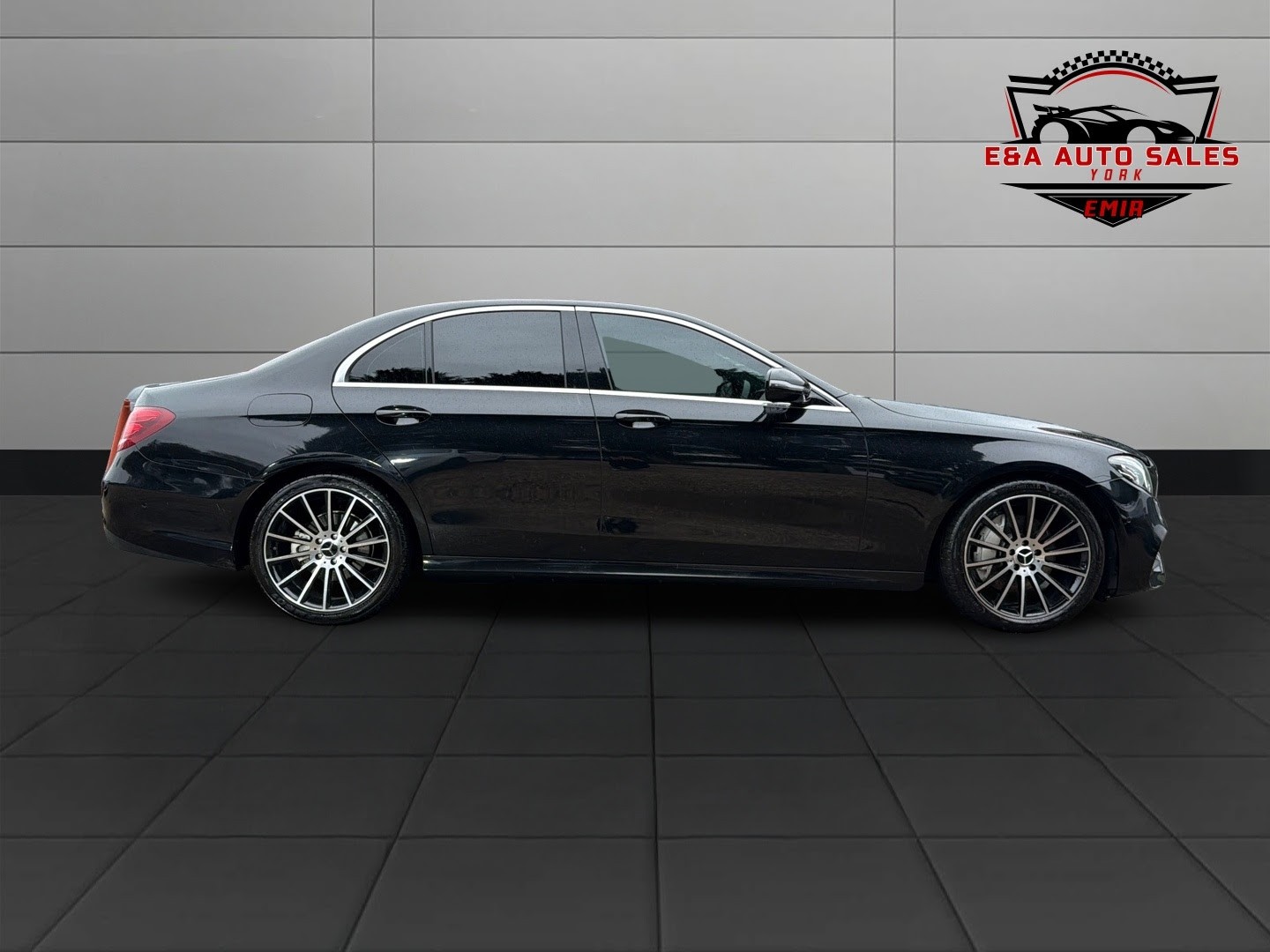 Used Mercedes-Benz E Class 2017 for sale - 77277451: Photo 8