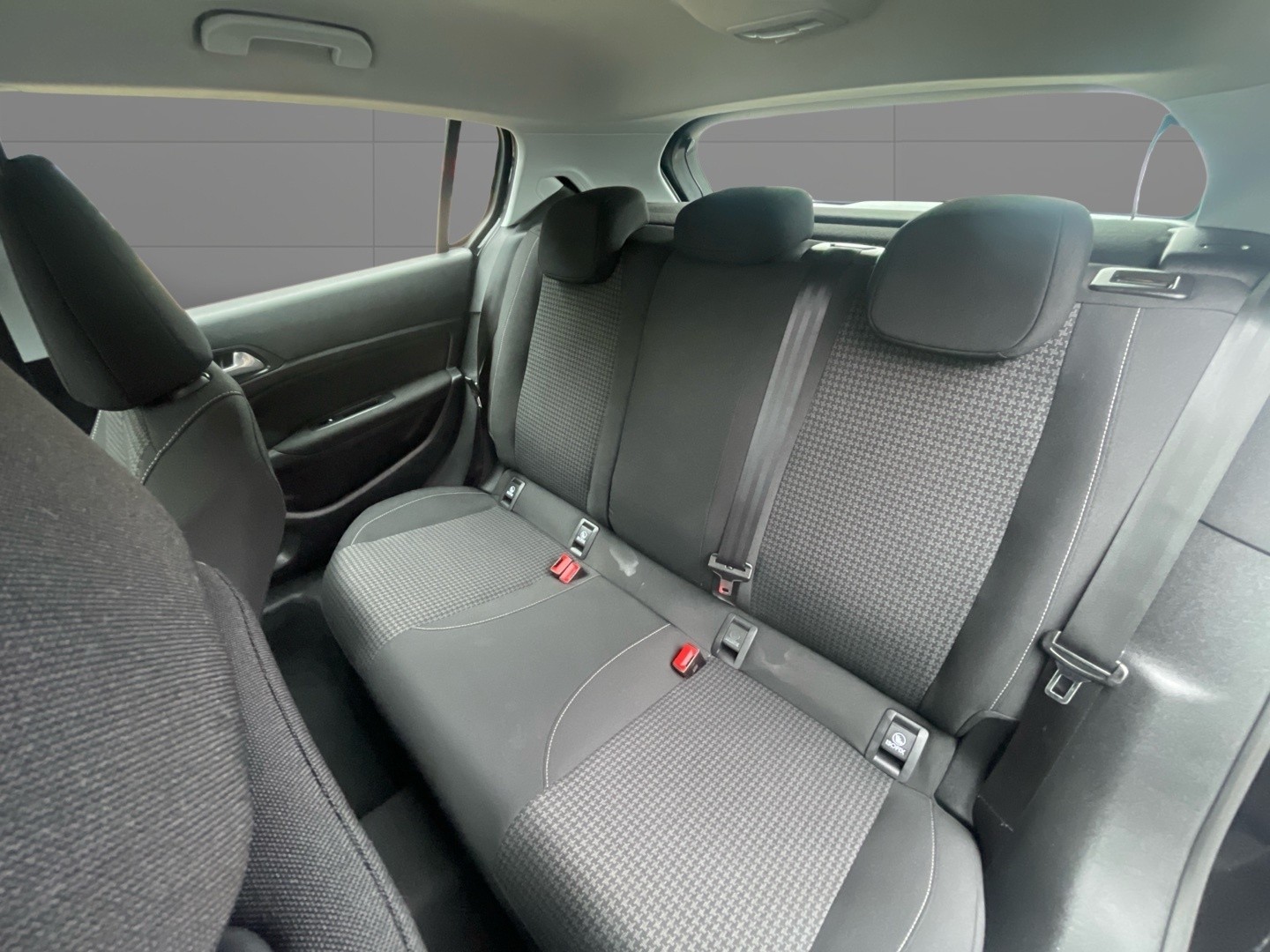 Used Peugeot 308 2018 for sale - 76455384: Photo 16