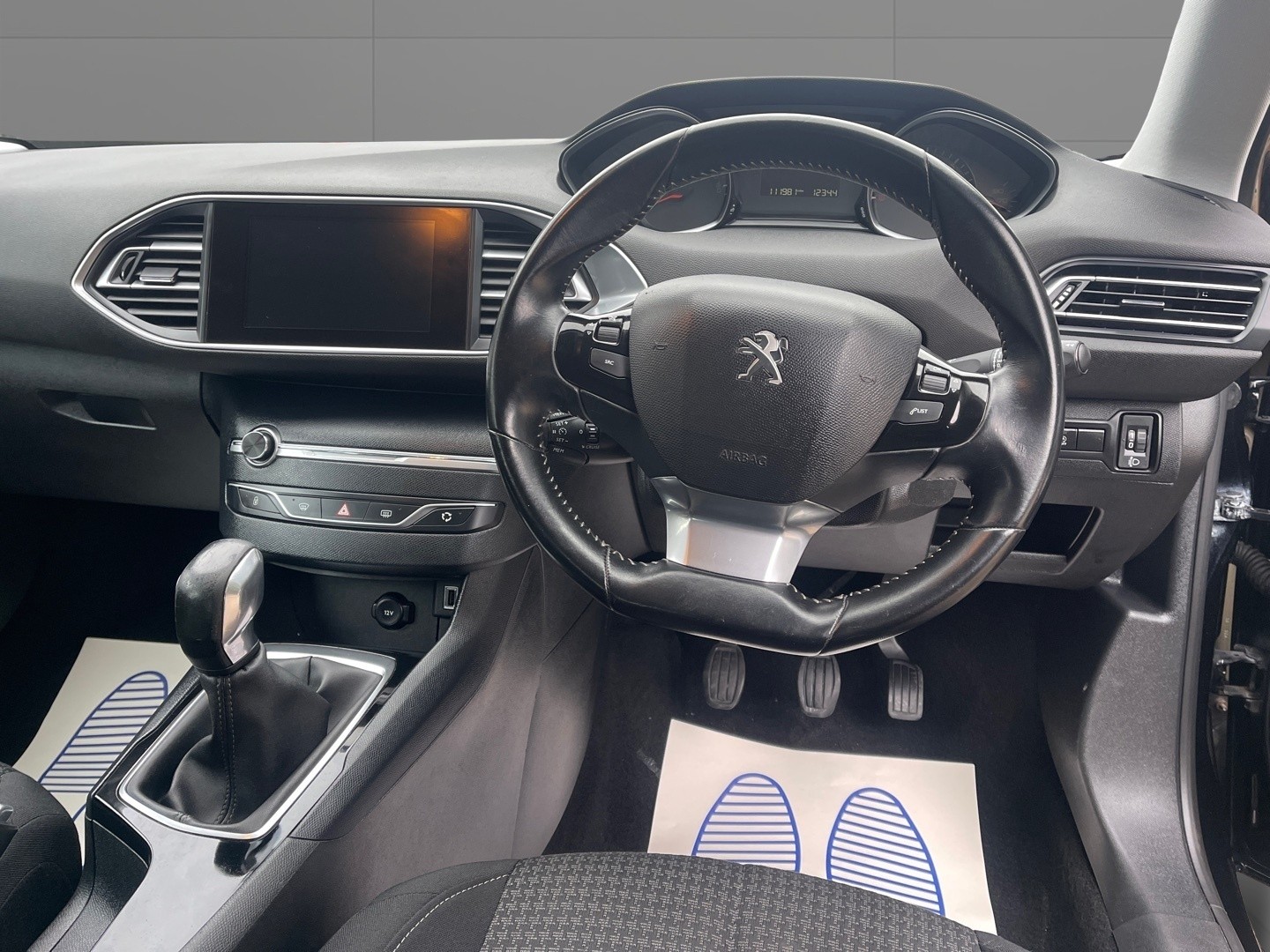 Used Peugeot 308 2018 for sale - 76455384: Photo 9