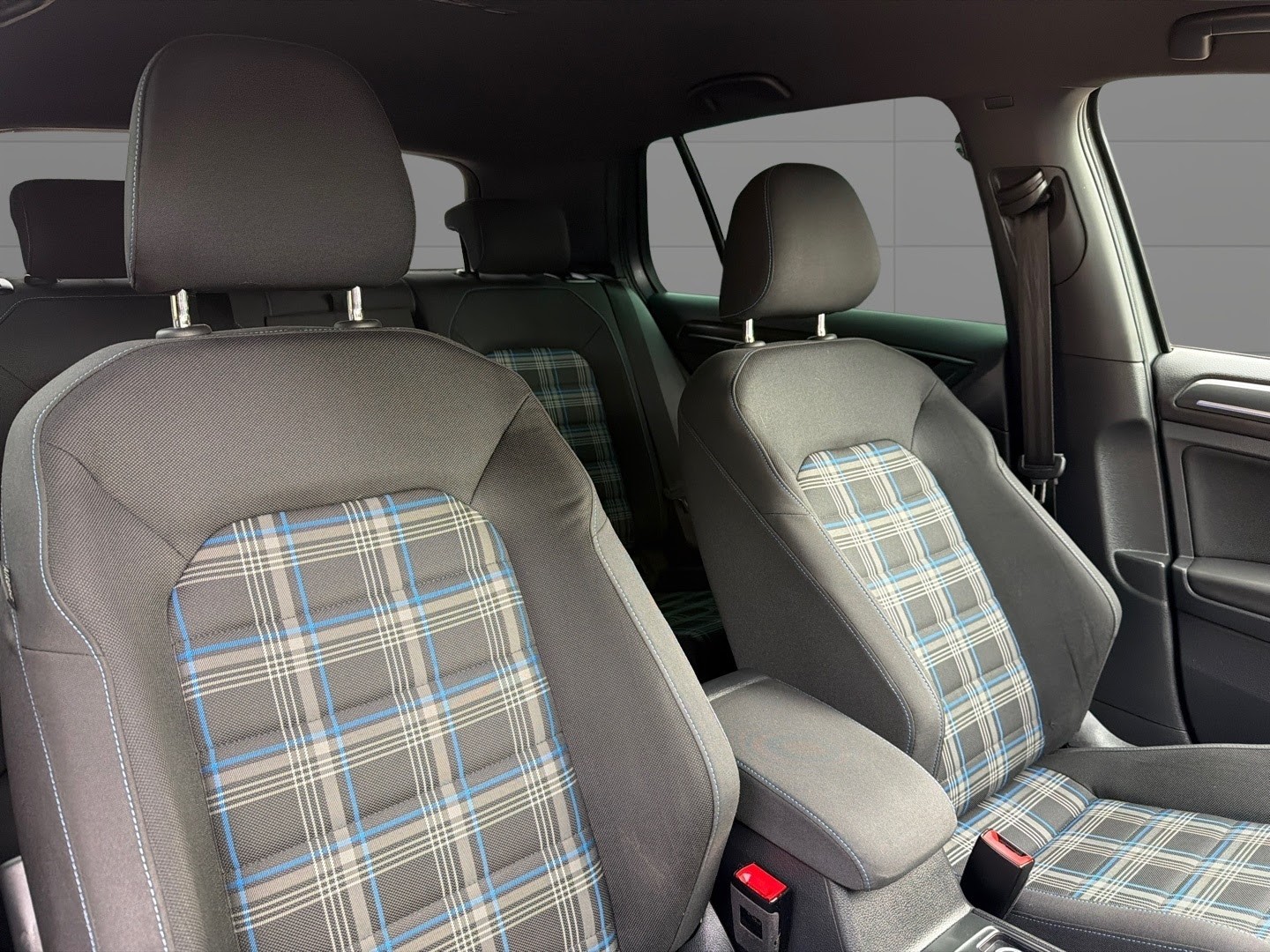 Used Volkswagen Golf 2018 for sale - 77643778: Photo 10