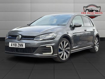 Used Volkswagen Golf 2018 for sale - 77643778: Photo