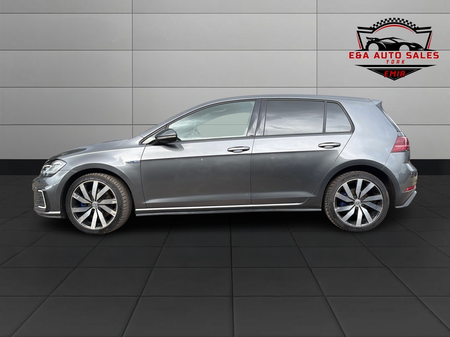 Used Volkswagen Golf 2018 for sale - 77643778: Photo 4