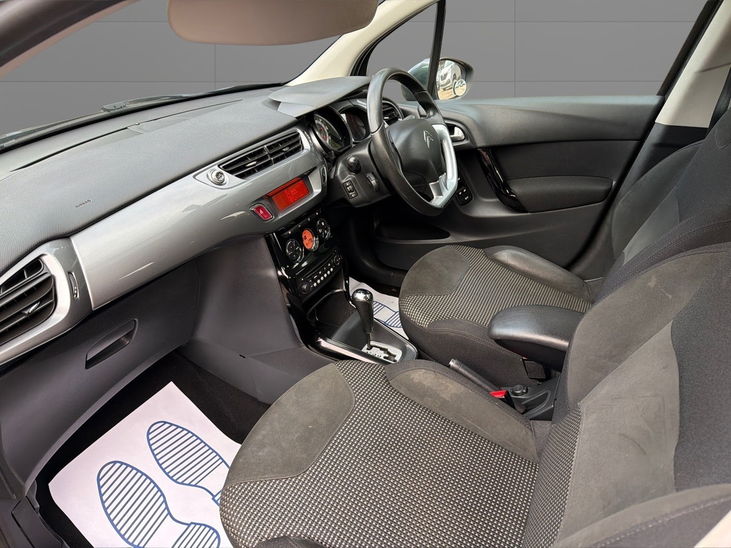 Used Citroen C3 2014 for sale - 76911049: Photo 14