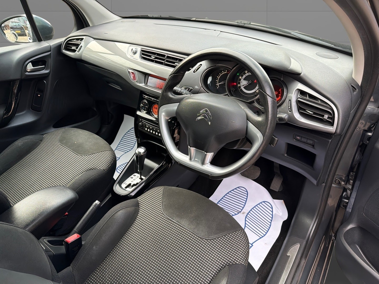 Used Citroen C3 2014 for sale - 76911049: Photo 9