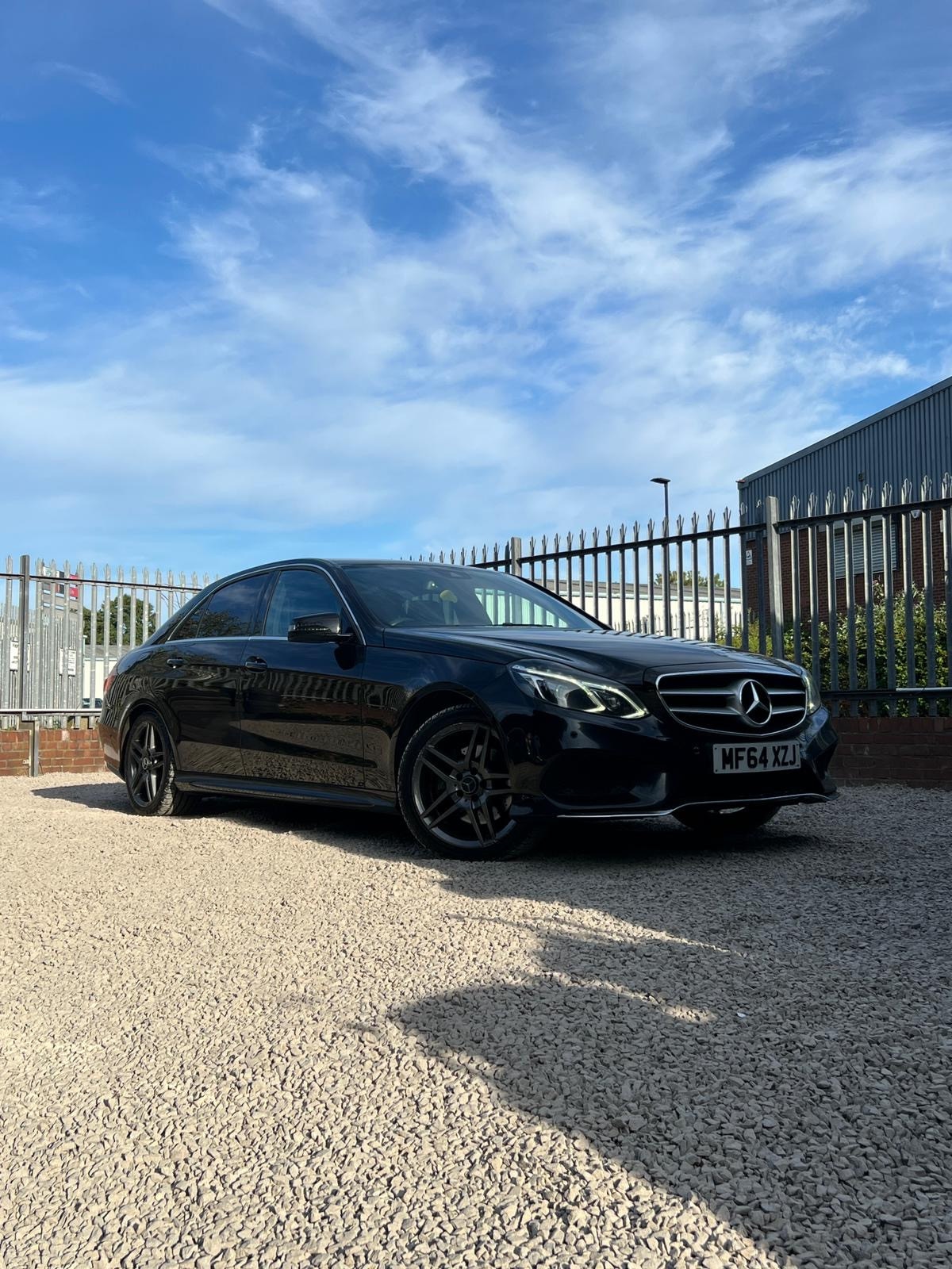 Used Mercedes-Benz E Class 2014 for sale - 76793485: Photo 3