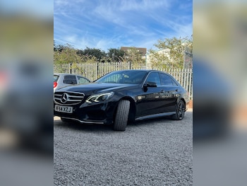 Used Mercedes-Benz E Class 2014 for sale - 76793485: Photo