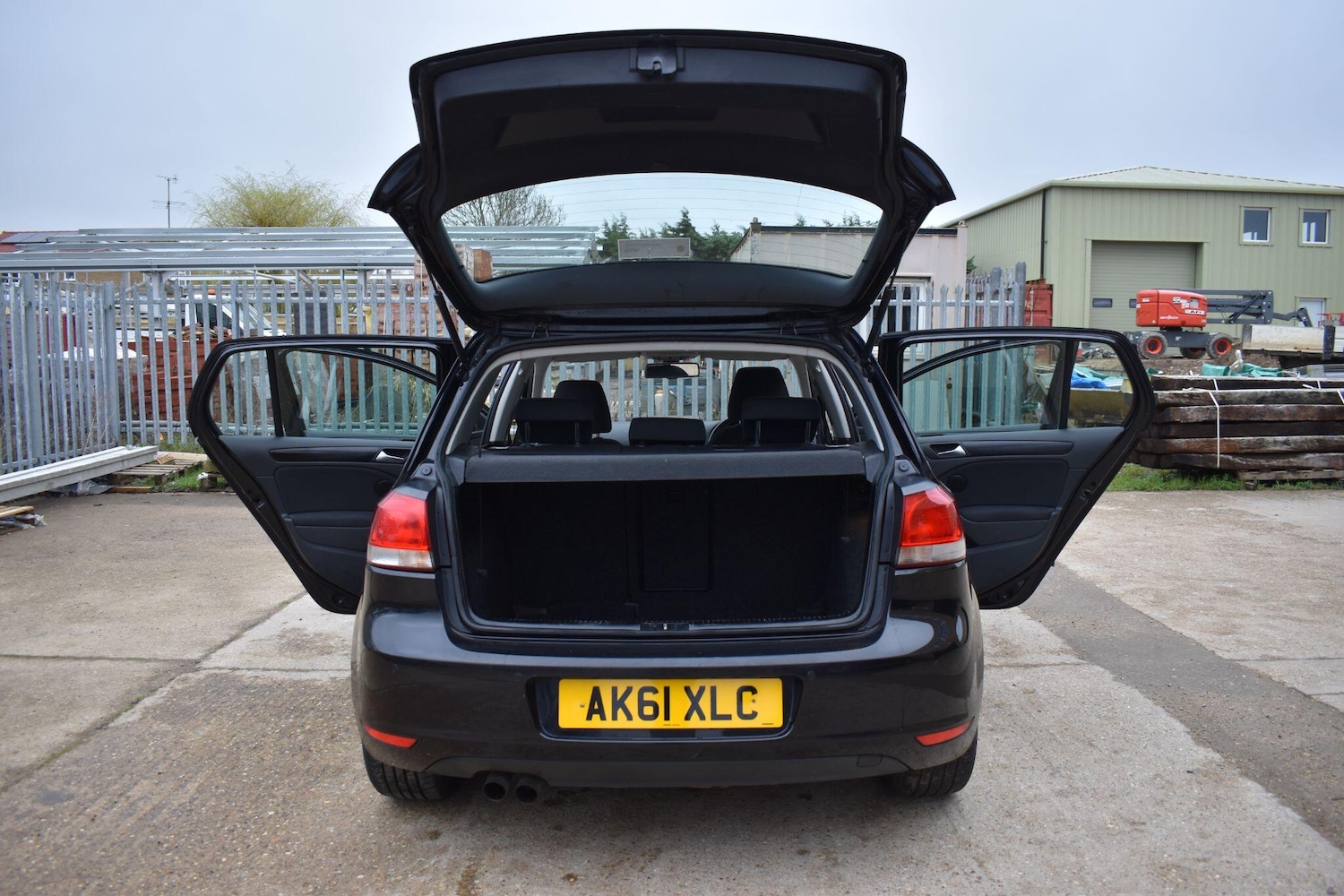 Used Volkswagen Golf 2012 for sale - 77793956: Photo 23