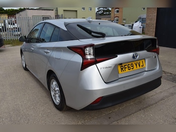 Used Toyota Prius 2020 for sale - 77659995: Photo