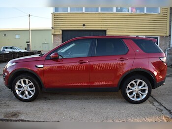 Used Land Rover Discovery Sport 2015 for sale - 76445939: Photo