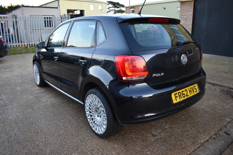 Used Volkswagen Polo 2013 for sale - 76910789: Photo 4