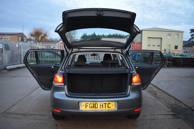 Used Volkswagen Golf 2010 for sale - 77121221: Photo 27