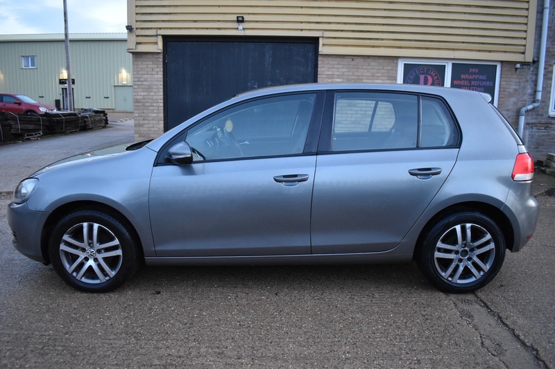Used Volkswagen Golf 2010 for sale - 77121221: Photo 3