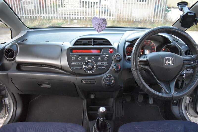 Used Honda Jazz 2014 for sale - 76019126: Photo 18