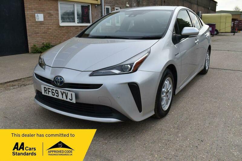 Used Toyota Prius 2024 for sale - 76618375: Photo 1