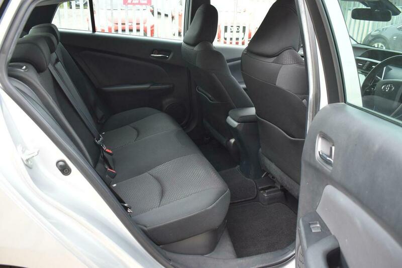 Used Toyota Prius 2024 for sale - 76618375: Photo 12