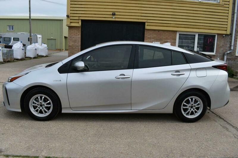 Used Toyota Prius 2024 for sale - 76618375: Photo 3