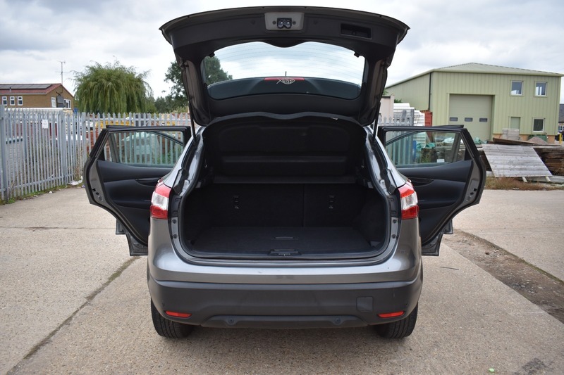 Used Nissan Qashqai 2017 for sale - 76093080: Photo 27