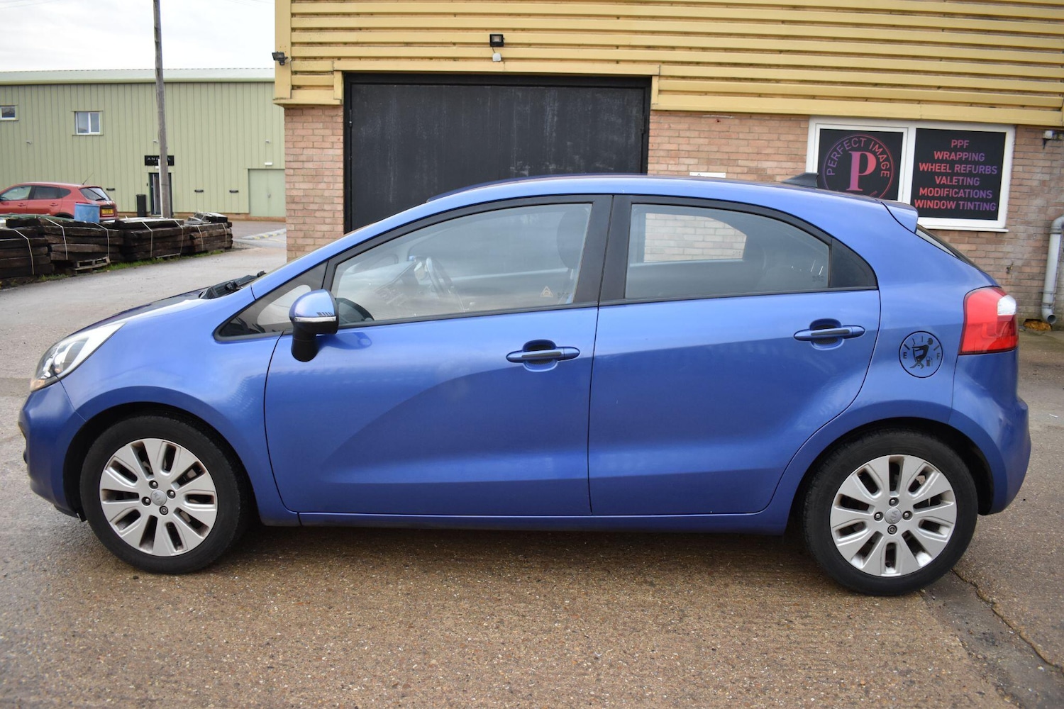Used Kia Rio 2013 for sale - 77659997: Photo 2