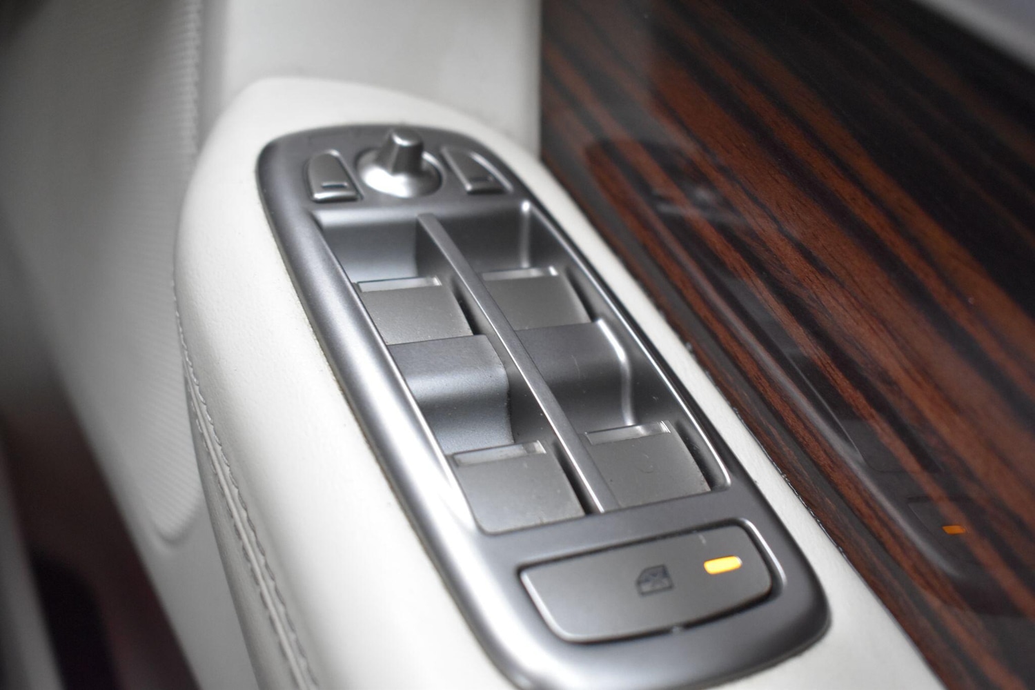 Used Jaguar XF 2011 for sale - 77793509: Photo 24