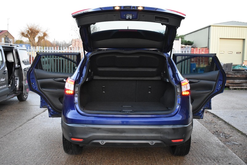 Used Nissan Qashqai 2015 for sale - 77014694: Photo 30