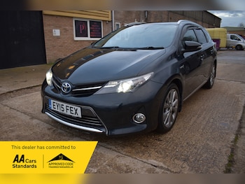 2015 - 1.8 VVTi Hybrid Excel 5dr CVT Auto [Nav]