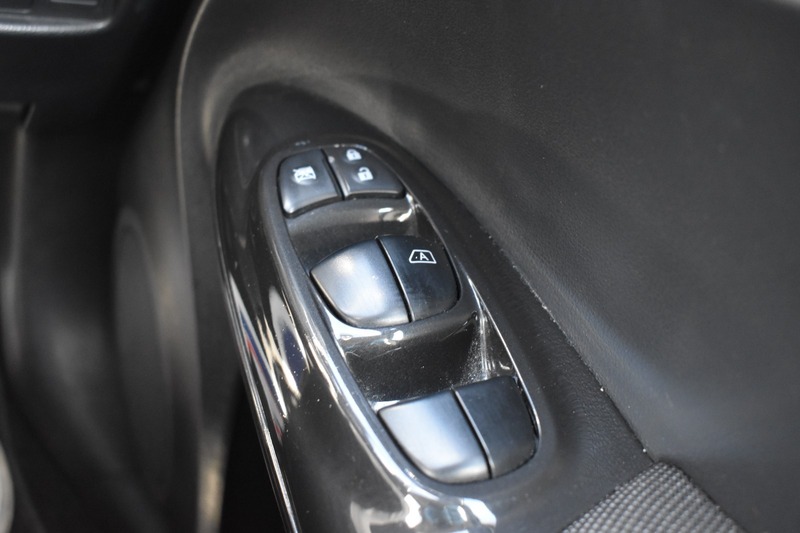 Used Nissan Juke 2014 for sale - 76618346: Photo 24