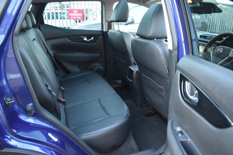 Used Nissan Qashqai 2015 for sale - 77121220: Photo 12