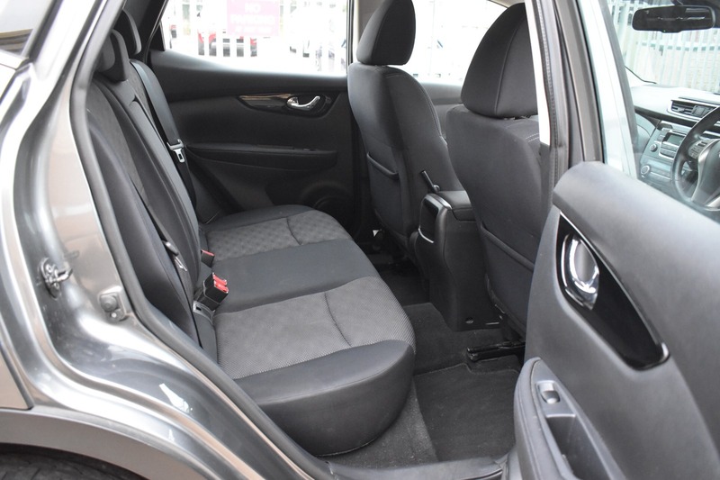 Used Nissan Qashqai 2017 for sale - 77121211: Photo 12