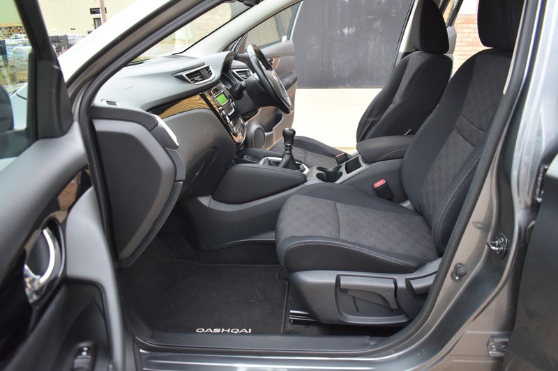 Used Nissan Qashqai 2017 for sale - 77121211: Photo 13