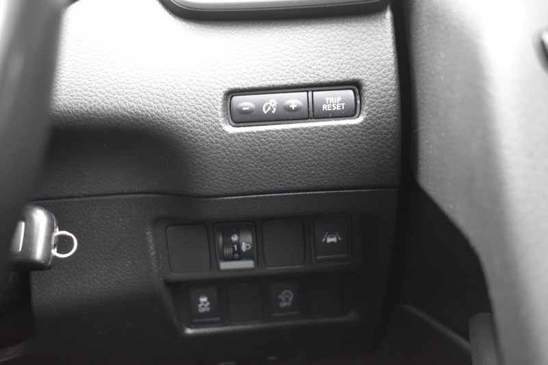 Used Nissan Qashqai 2017 for sale - 77121211: Photo 23