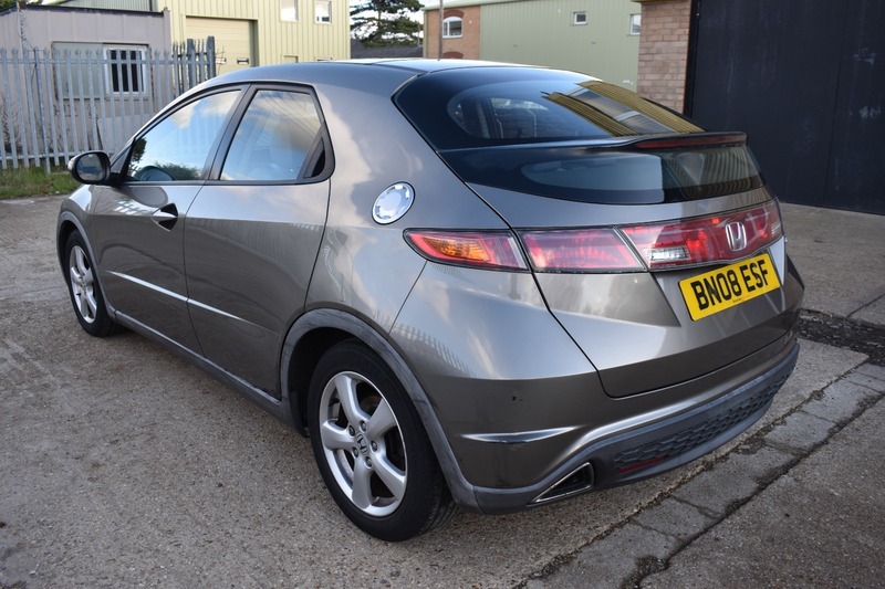 Used Honda Civic 2008 for sale - 76618310: Photo 3