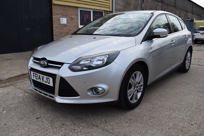 Used Ford Focus 2014 for sale - 77121215: Photo 2
