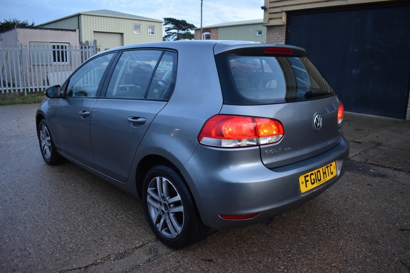 Used Volkswagen Golf 2010 for sale - 77027770: Photo 4