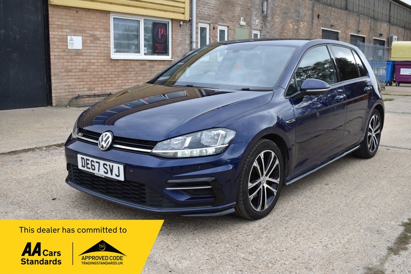 Used Volkswagen Golf 2017 for sale - 76618348: Photo 1