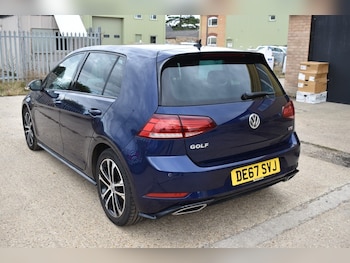 Used Volkswagen Golf 2017 for sale - 76618348: Photo