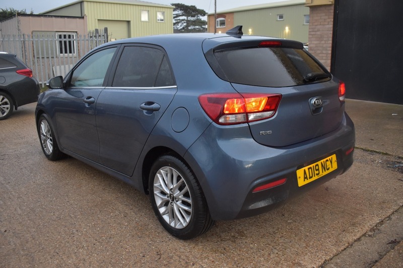 Used Kia Rio 2019 for sale - 76848539: Photo 4