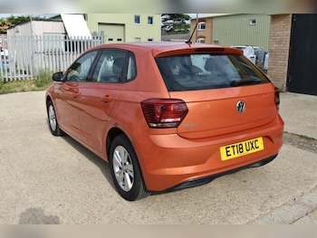 Used Volkswagen Polo 2018 for sale - 76618376: Photo