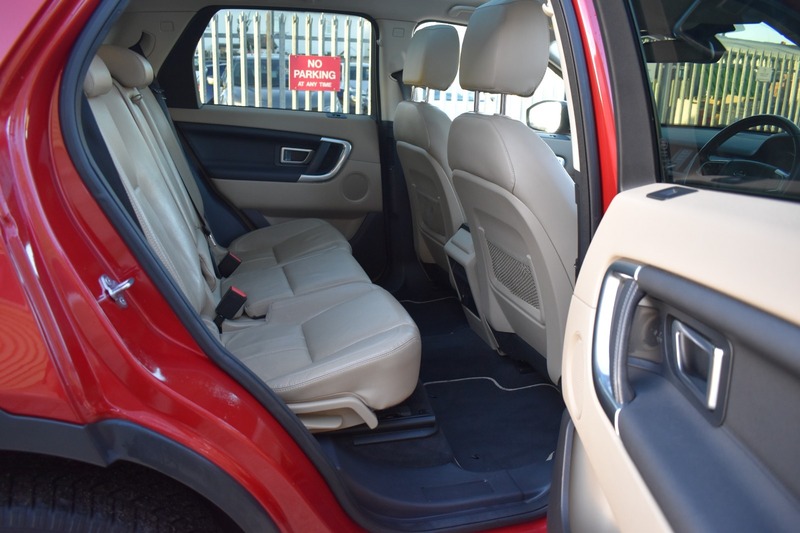 Used Land Rover Discovery Sport 2015 for sale - 76618321: Photo 12