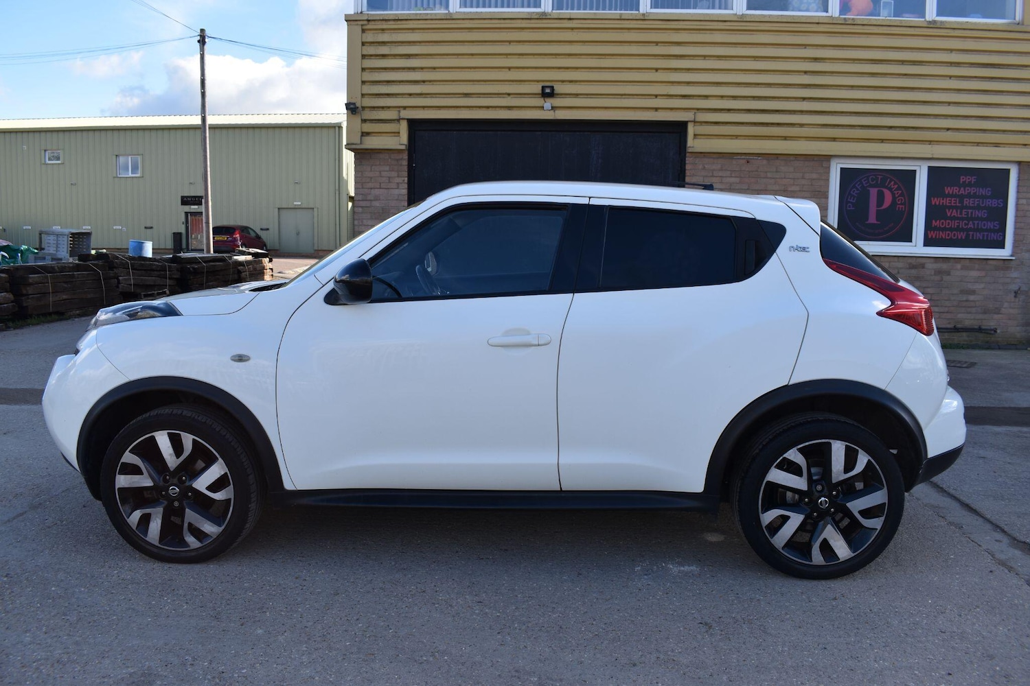 Used Nissan Juke 2013 for sale - 77659994: Photo 2
