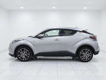 Used Toyota C-HR 2019 for sale - 78319633: Photo