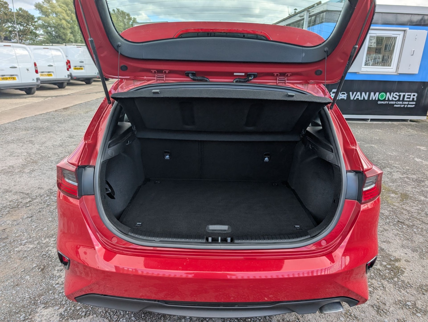 Used Kia Ceed 2023 for sale - 76568714: Photo 9