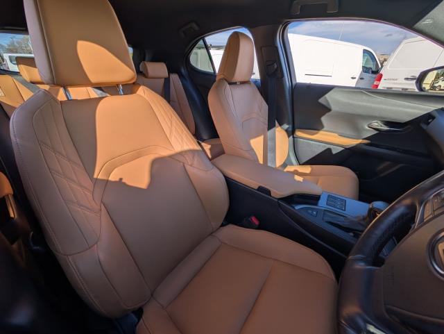 Used Lexus UX 2023 for sale - 78026081: Photo 17
