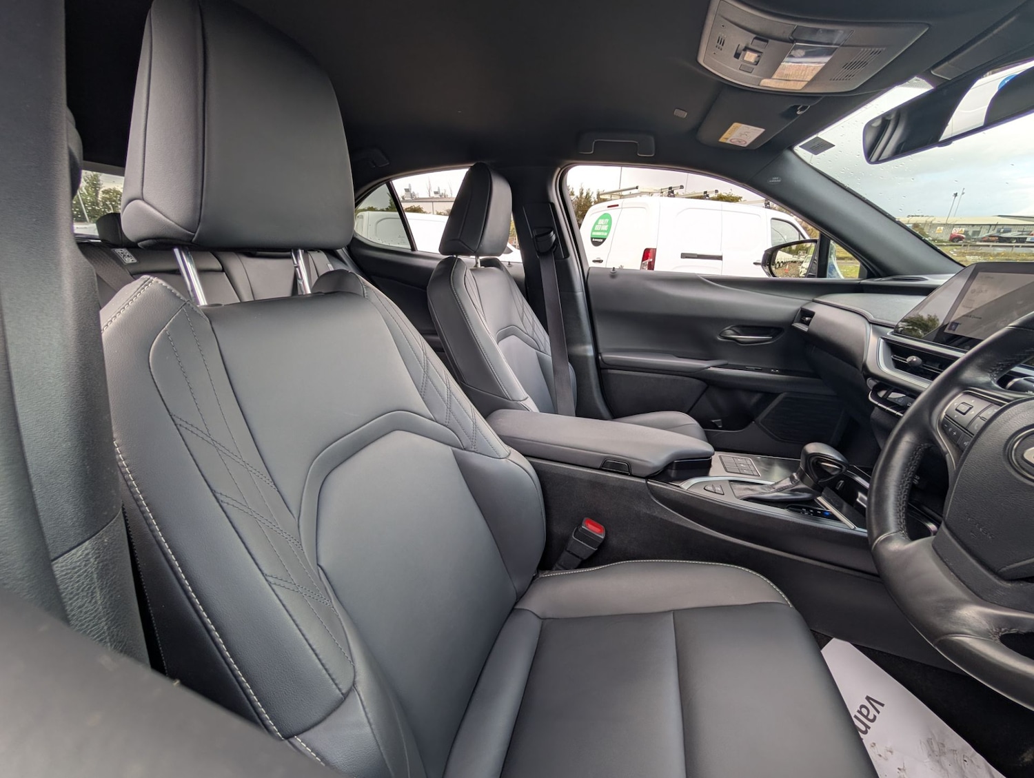 Used Lexus UX 2023 for sale - 76637827: Photo 11