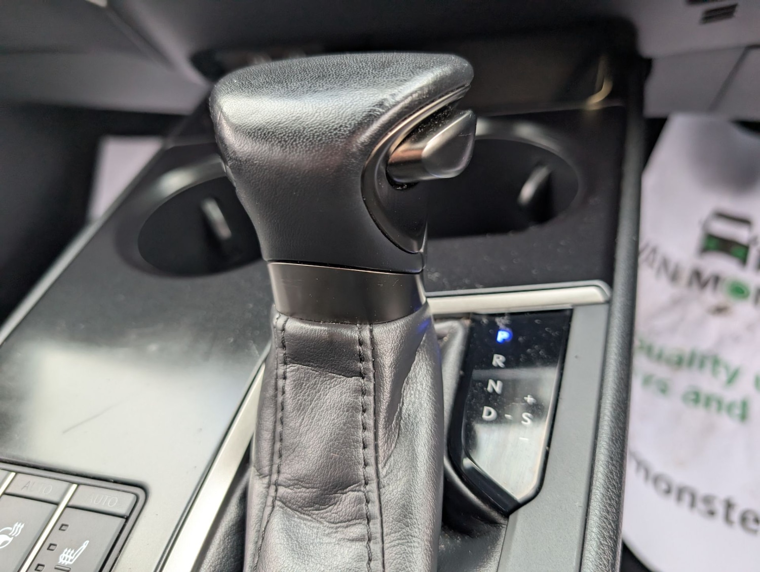 Used Lexus UX 2023 for sale - 76637827: Photo 30